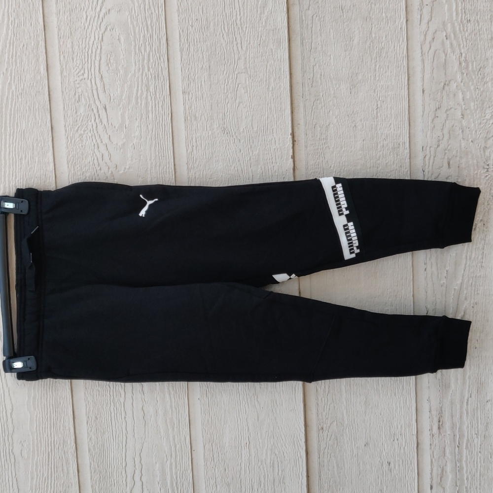 Puma boy's joggers size S 8 color black